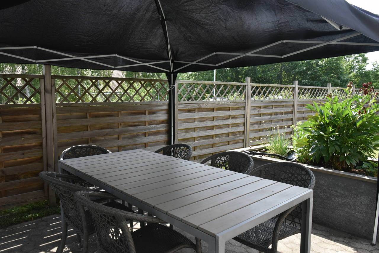 Overdækket terrasse hos Kollektivhuset